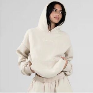 Comfrt Women’s Cream Hoodie Classic Size Large